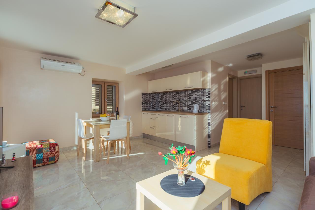 Apartments Galija Petrovac Lux Ngoại thất bức ảnh